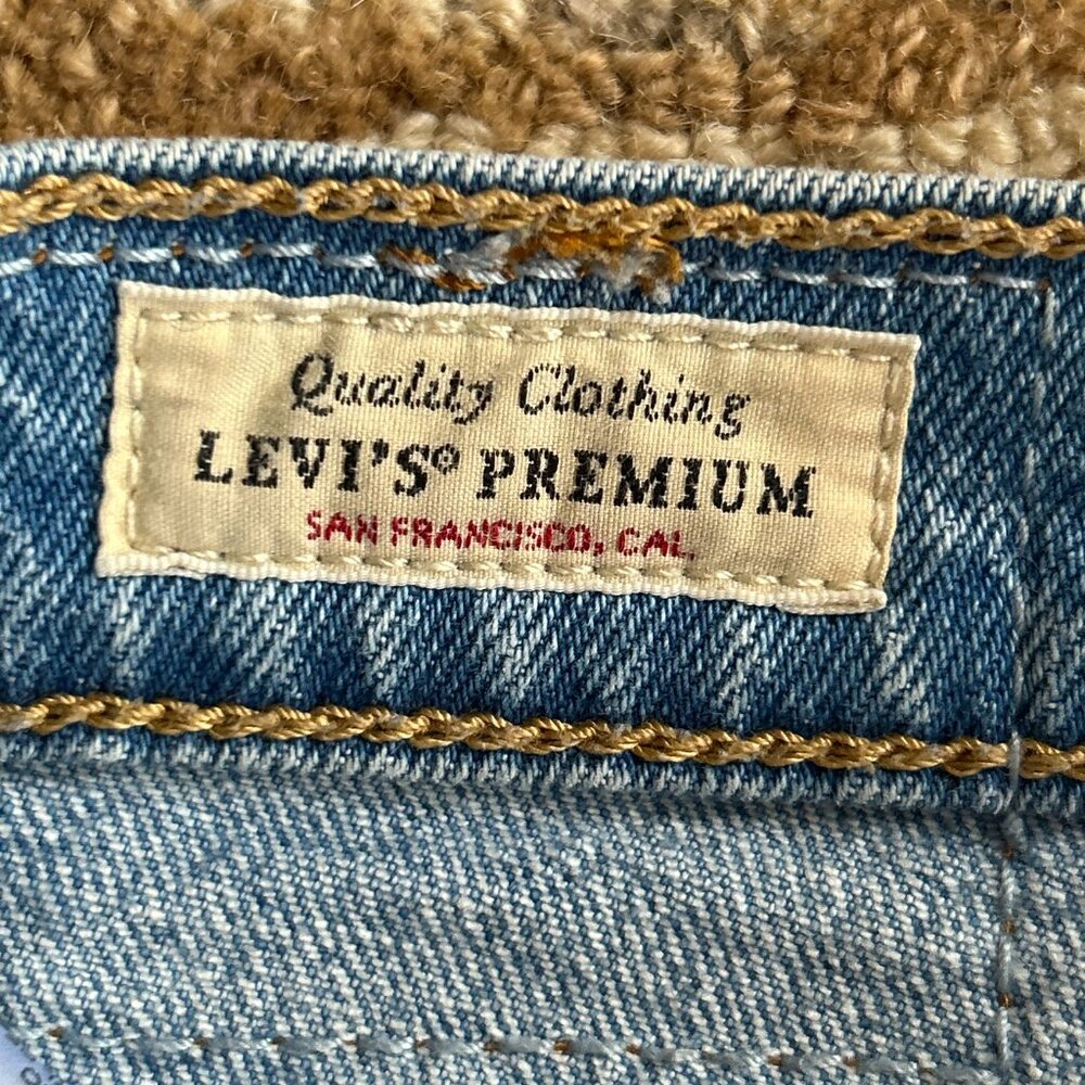 Levi's Ribcage Straight Leg Jeans - Picture 7 of 14